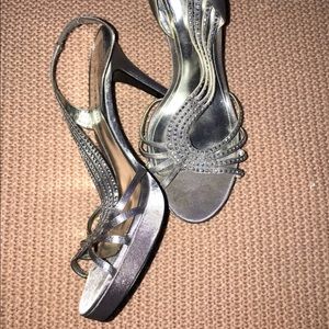 Women’s prom shoes